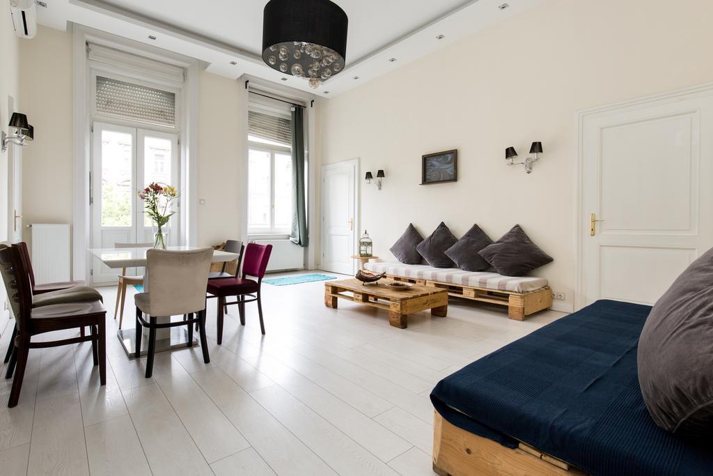 Jozsef63 Apartment บูดาเปสต์ ภายนอก รูปภาพ